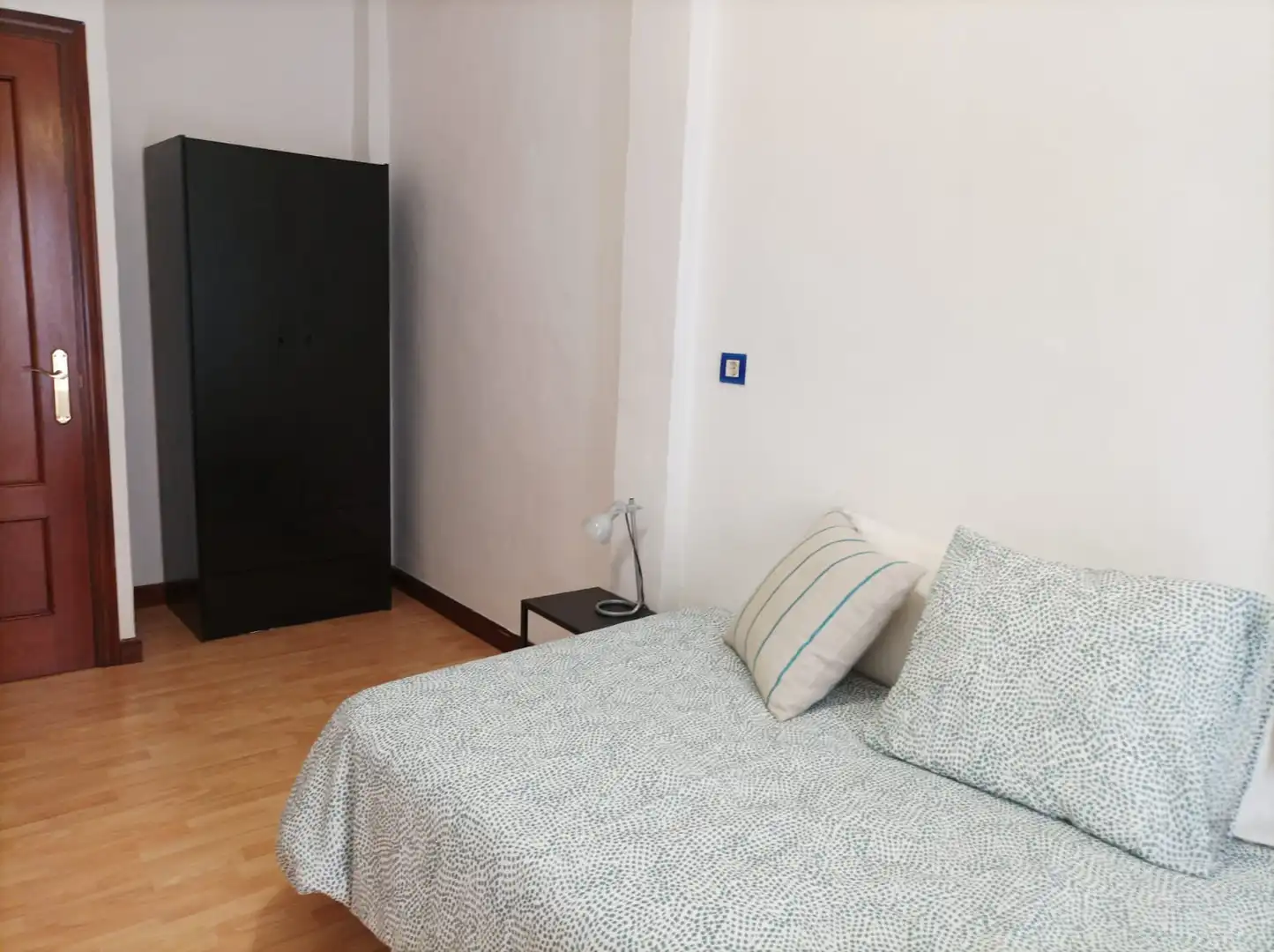 Flat for rent in Calle Tantín, Centro - Ayuntamiento