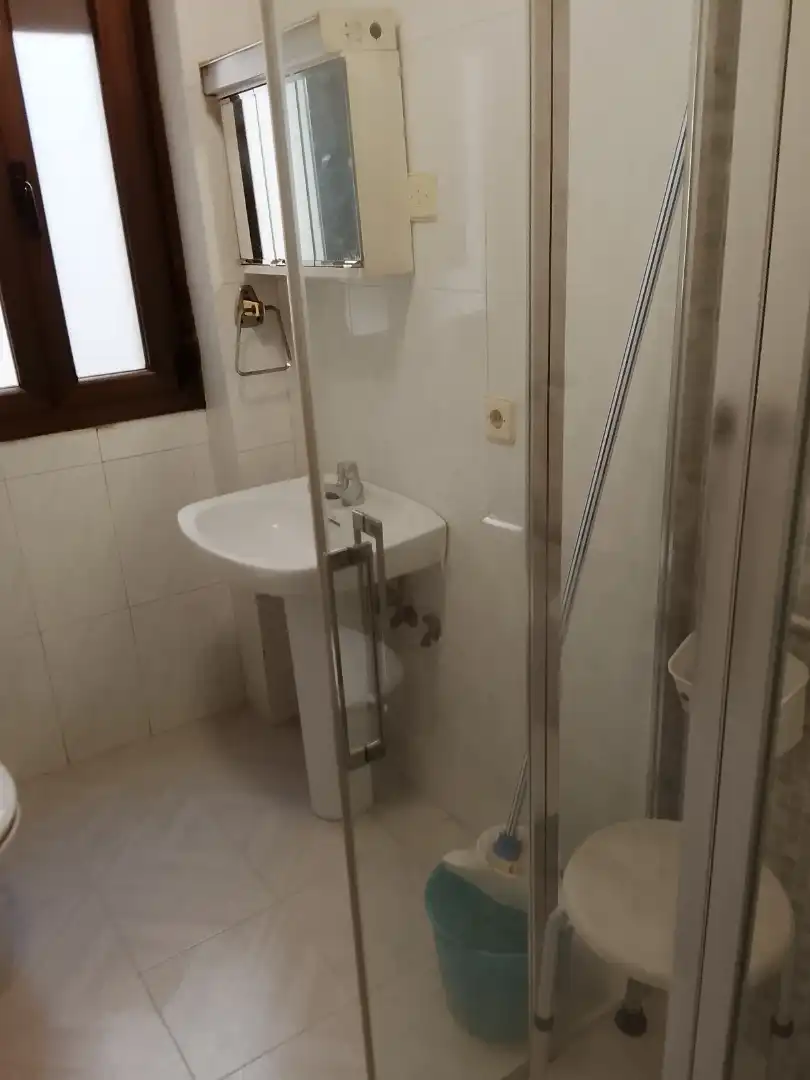 Badezimmer von Wohnung zum Verkauf in Erandio