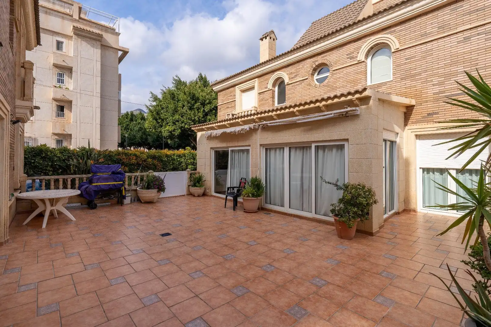 Exterior view of Houses for sale in Roquetas de Mar  with Air Conditioner, Private garden and Terrace