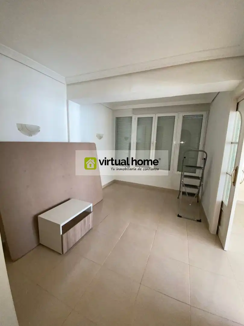 Bedroom of Flat for sale in Benidorm  with Air Conditioner, Heating and Private garden