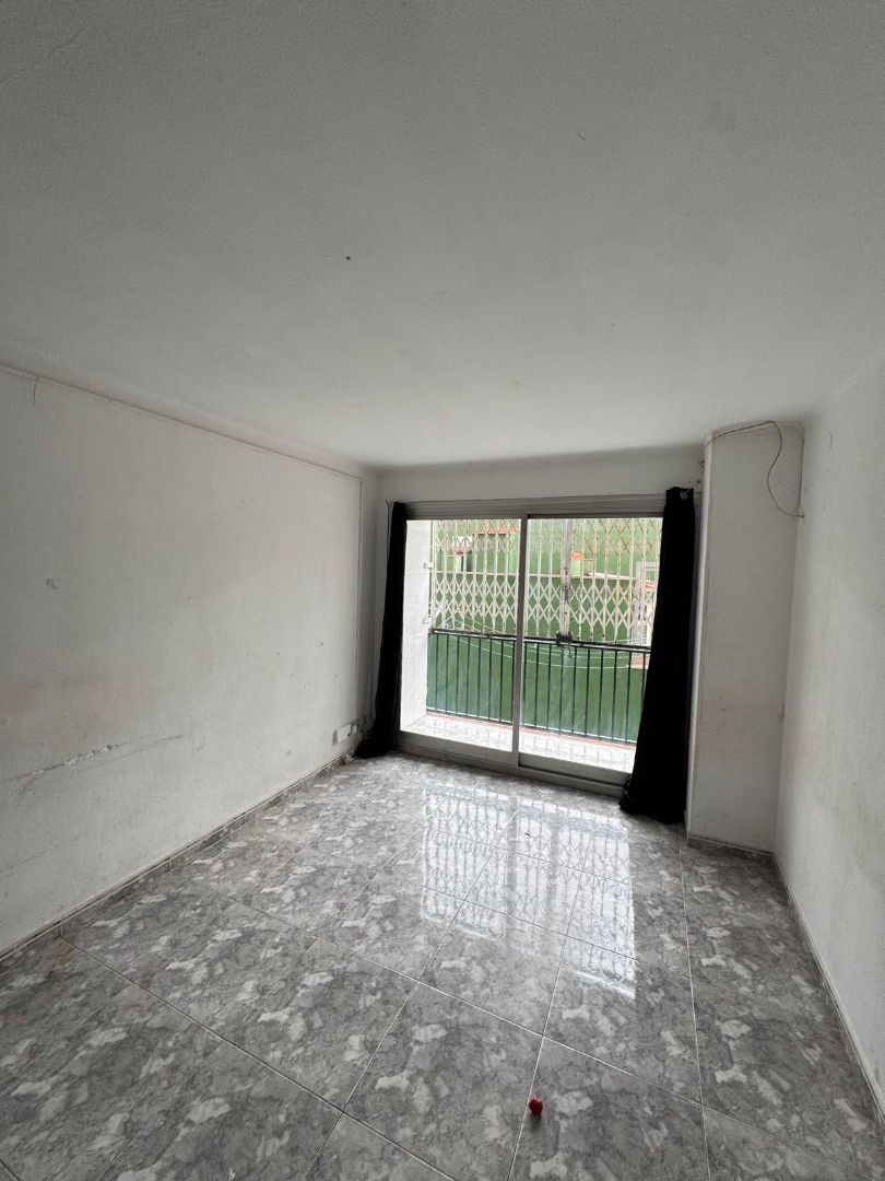 Bedroom of Flat for sale in Badalona  with Balcony and Alarm