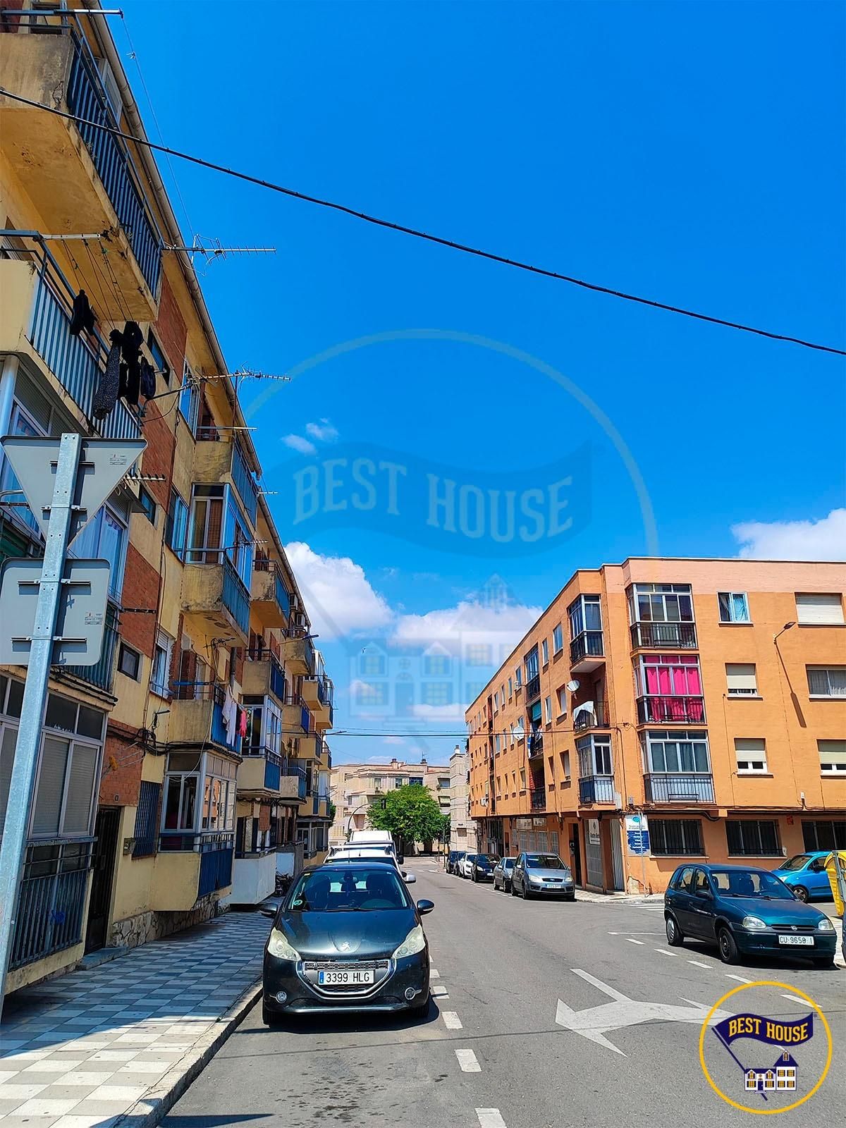 Vista exterior de Pis en venda en Cuenca Capital amb Terrassa i Balcó