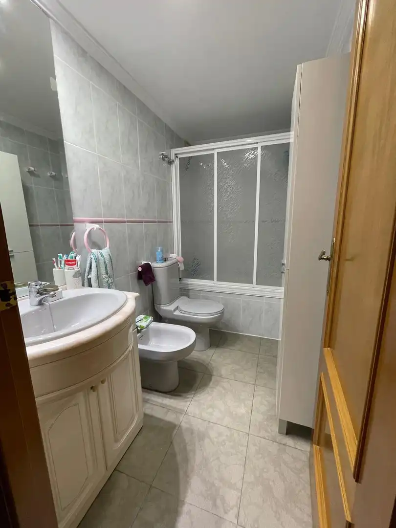 Baño de Piso en venta en Manises con Aire acondicionado, Terraza y Trastero