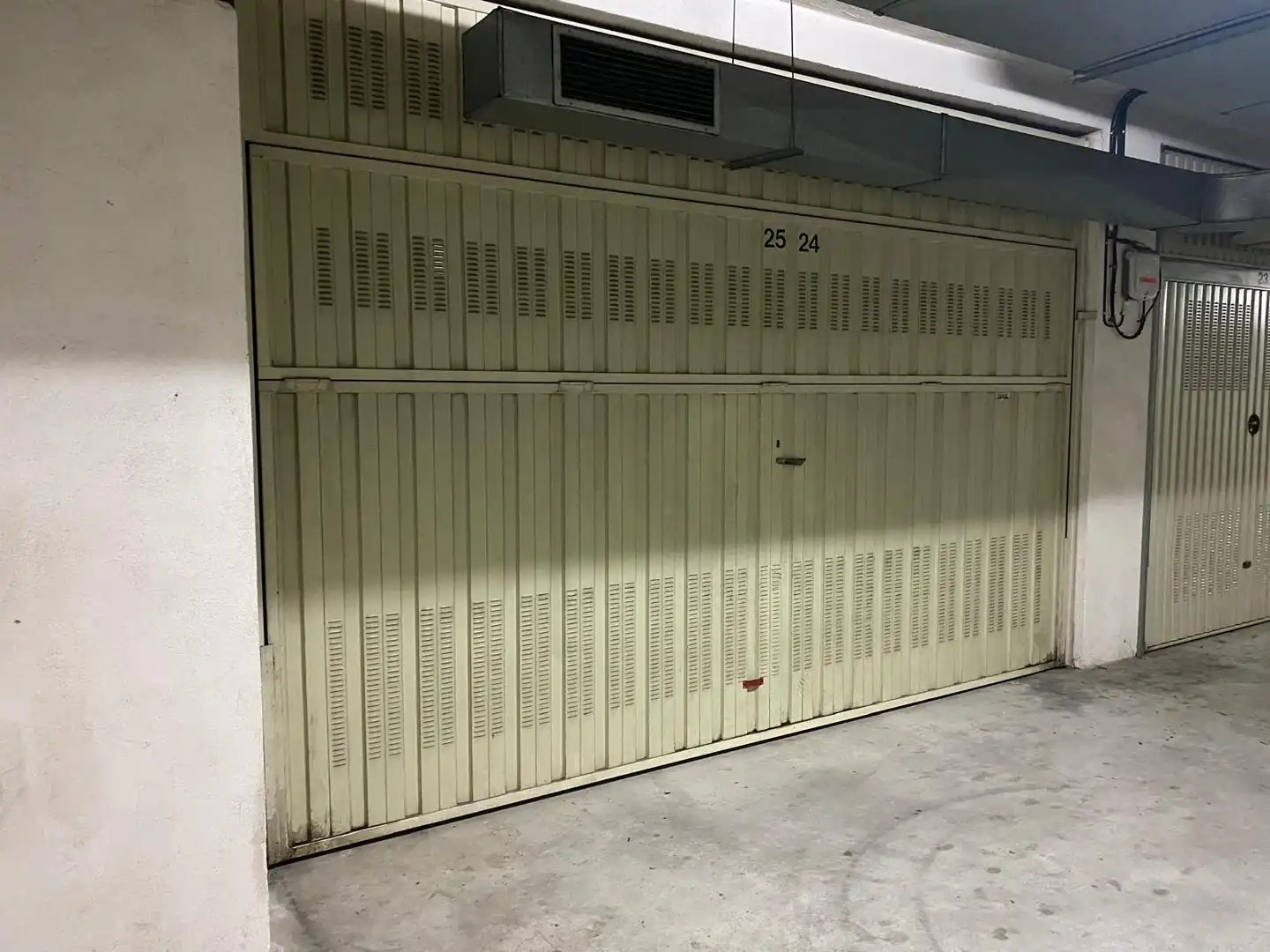 Parking de Piso en venta en Aretxabaleta con Trastero, Amueblado y Balcón