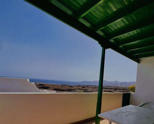 Exterior view of Apartment to share in Tías  with Air Conditioner and Terrace