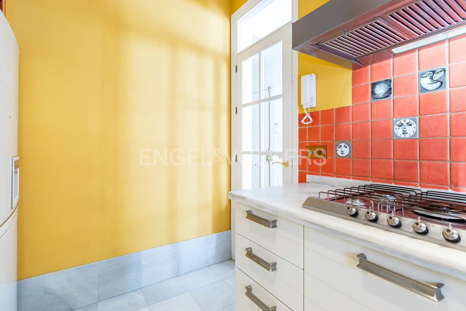 Kitchen of Attic for sale in Sevilla  with Air Conditioner, Heating and Terrace
