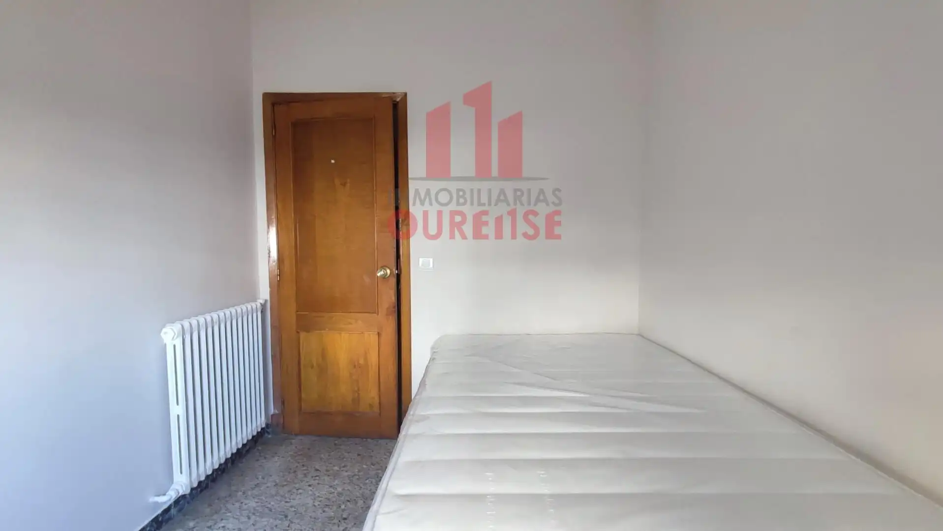 Schlafzimmer von Wohnung zur Miete in Ourense Capital  mit Heizung, Möbliert und Balkon