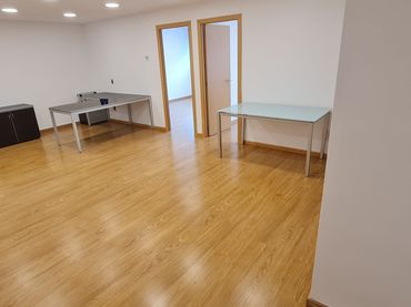 Büro mit Aufzug zur Miete in Ponent