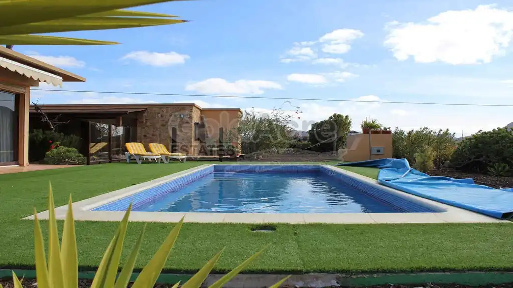 Piscina de Casa o xalet en venda en Tuineje