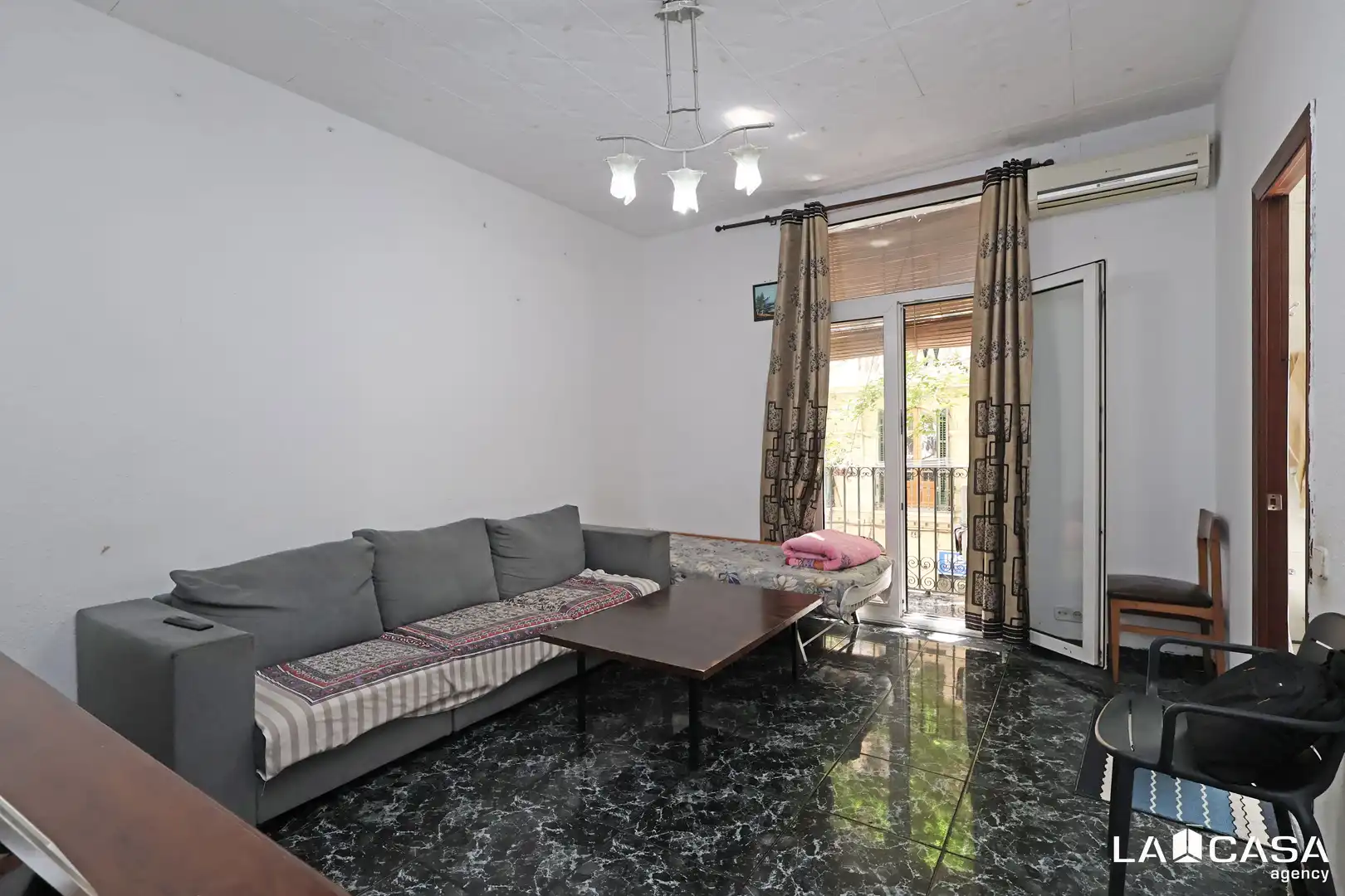 Sala de estar de Piso en venta en Barcelona con Balcón