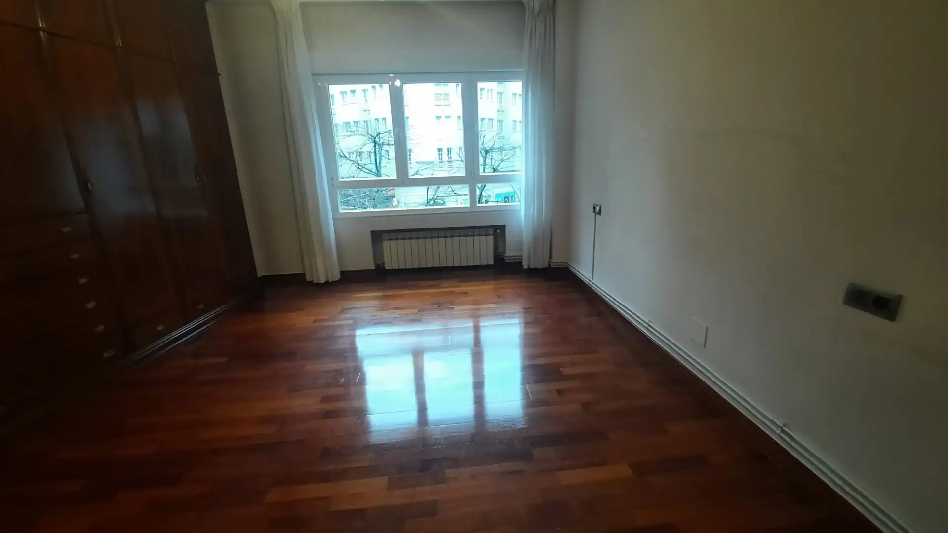 Dormitori de Pis en venda en Ponferrada amb Calefacció, Parquet i Terrassa