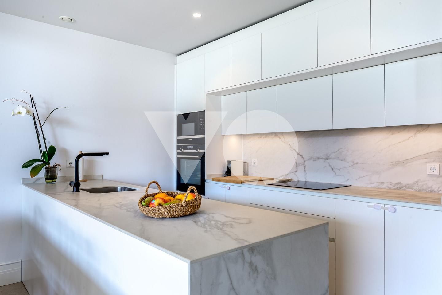 Kitchen of Flat for sale in Pozuelo de Alarcón  with Air Conditioner, Heating and Terrace