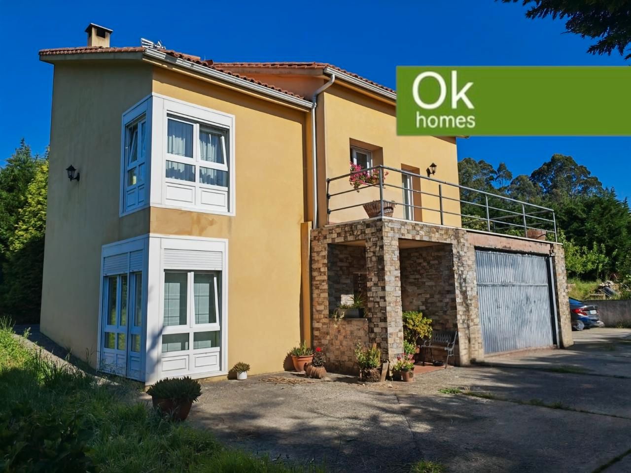 Vista exterior de Casa o xalet en venda en Abegondo amb Calefacció, Jardí privat i Terrassa