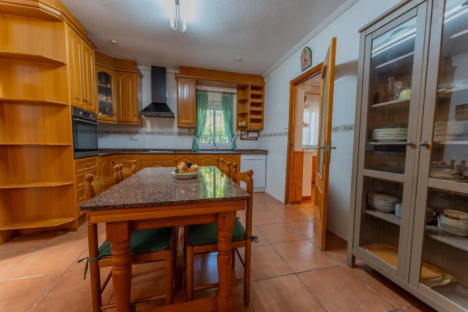 Cocina de Casa o chalet en venta en Elche / Elx con Jardín privado, Terraza y Piscina