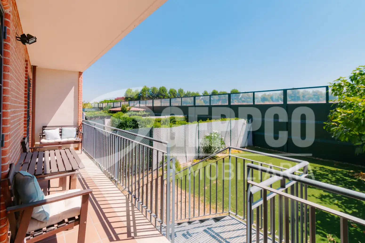 Terraza de Casa adosada en venta en Alcalá de Henares con Calefacción, Terraza y Piscina comunitaria