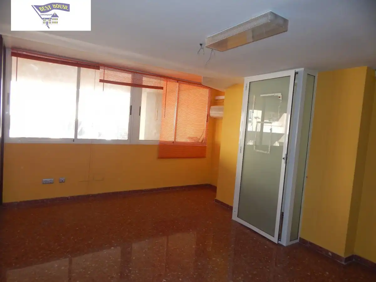 Business premises to rent in Sant Josep - Zona Hospital, imagen 5