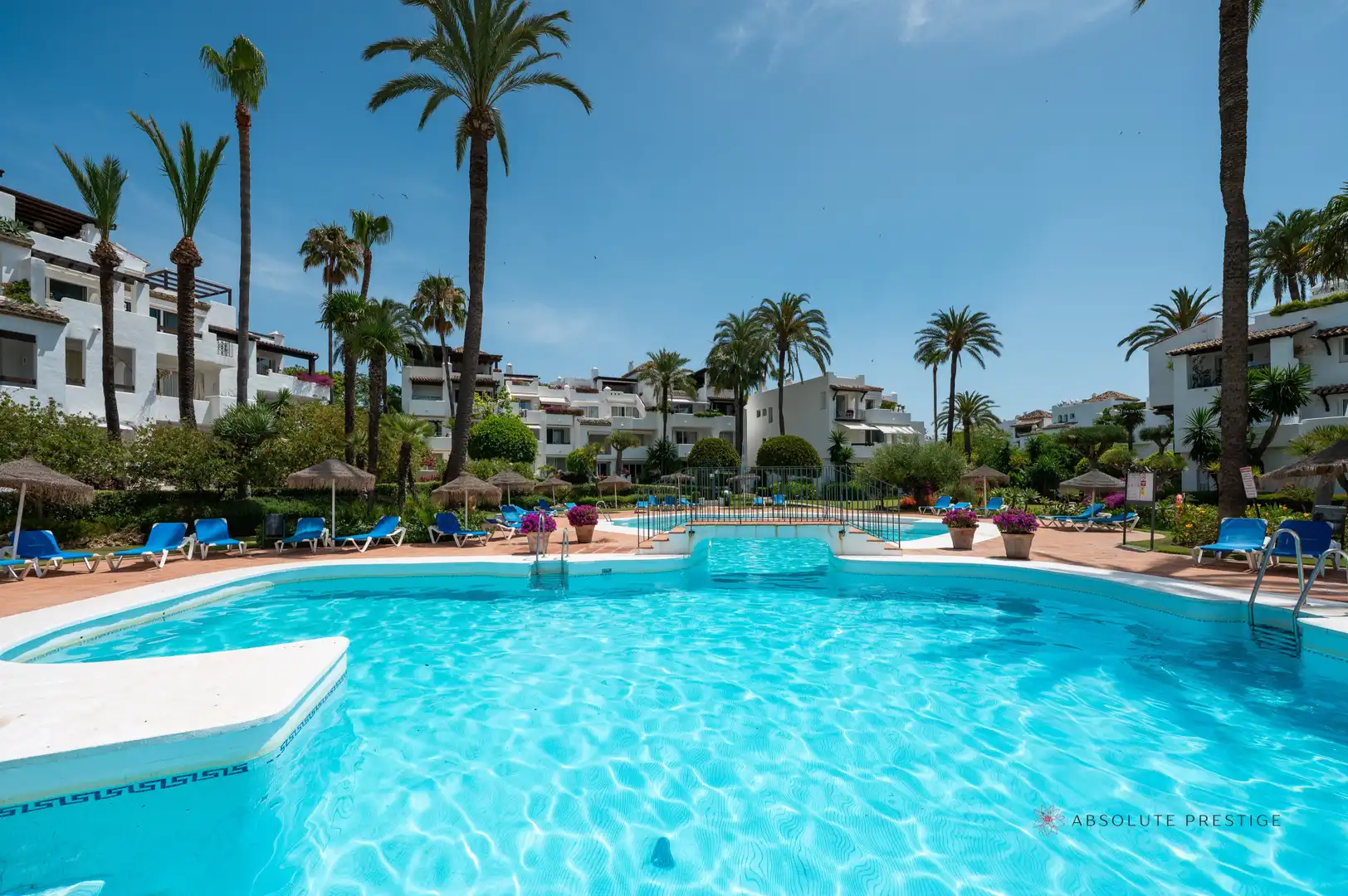 Swimming pool of Attic for rent in Estepona  with Air Conditioner, Terrace and Swimming Pool