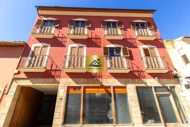 Casa-chalet en Venta en Centro Urbano