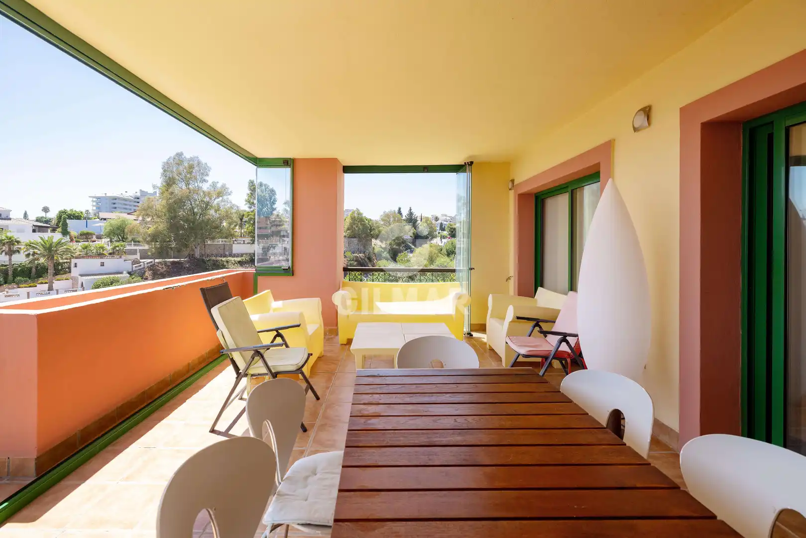 Terraza de Dúplex en venta en Fuengirola con Calefacción, Trastero y Piscina