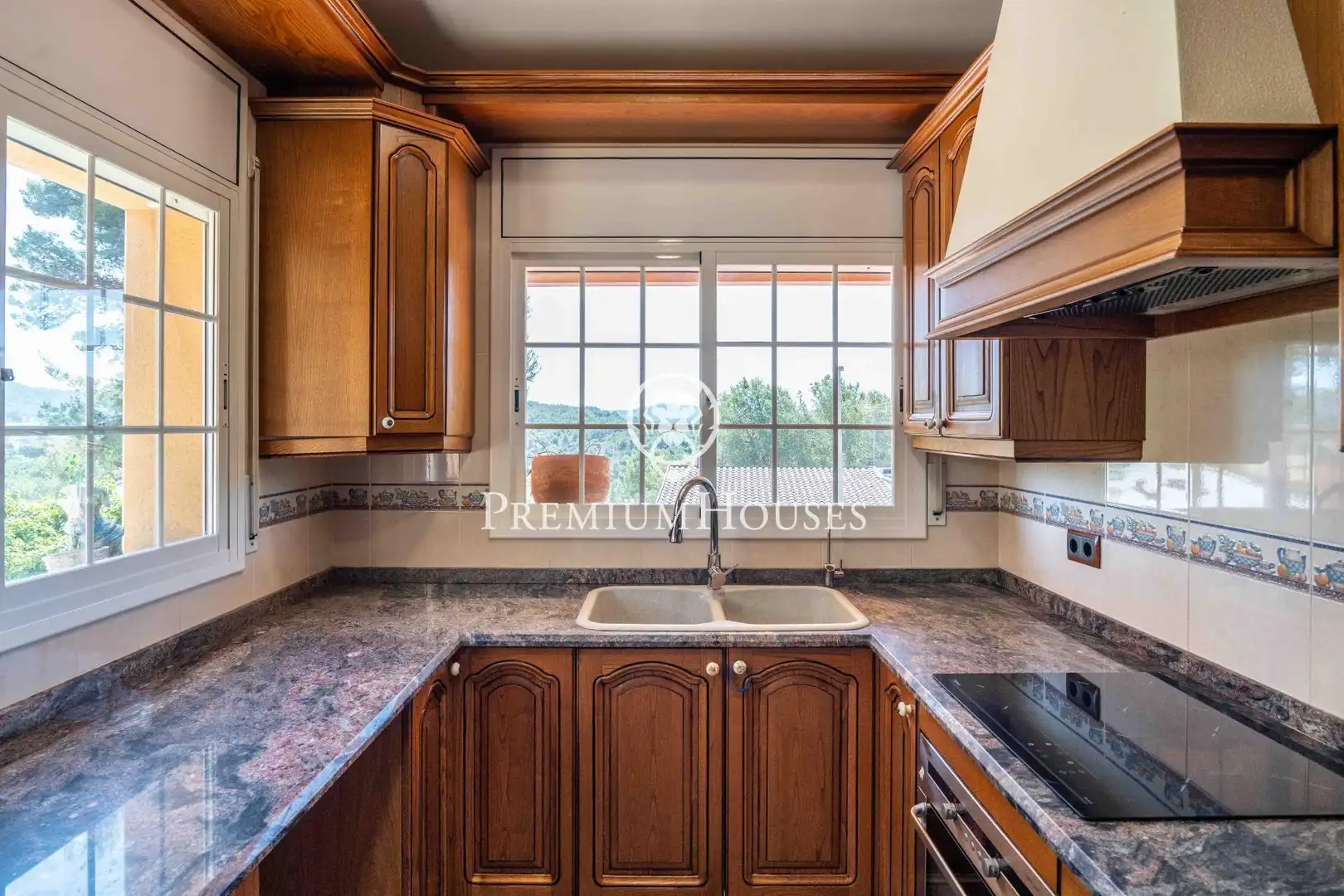 Casa con terraza en venta en Carrer Duero, imagen 10