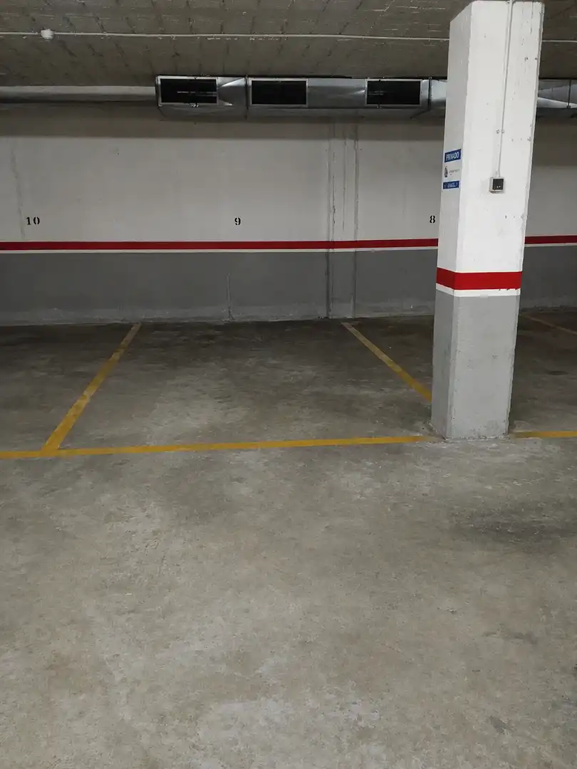 Parking de Apartamento en venta en Salou con Calefacción, Jardín privado y Piscina