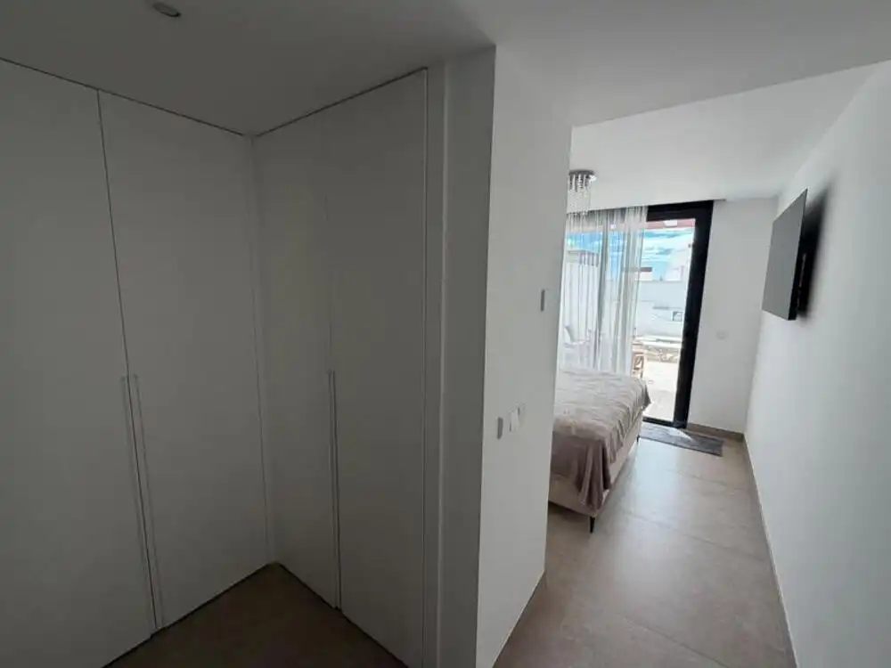 Attic for rent in Cancelada