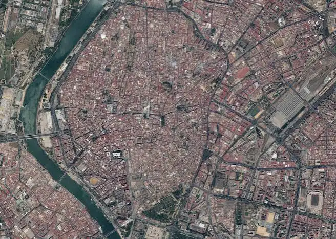 Misto residenziale in vendita a Séville Corrida, imagen 4