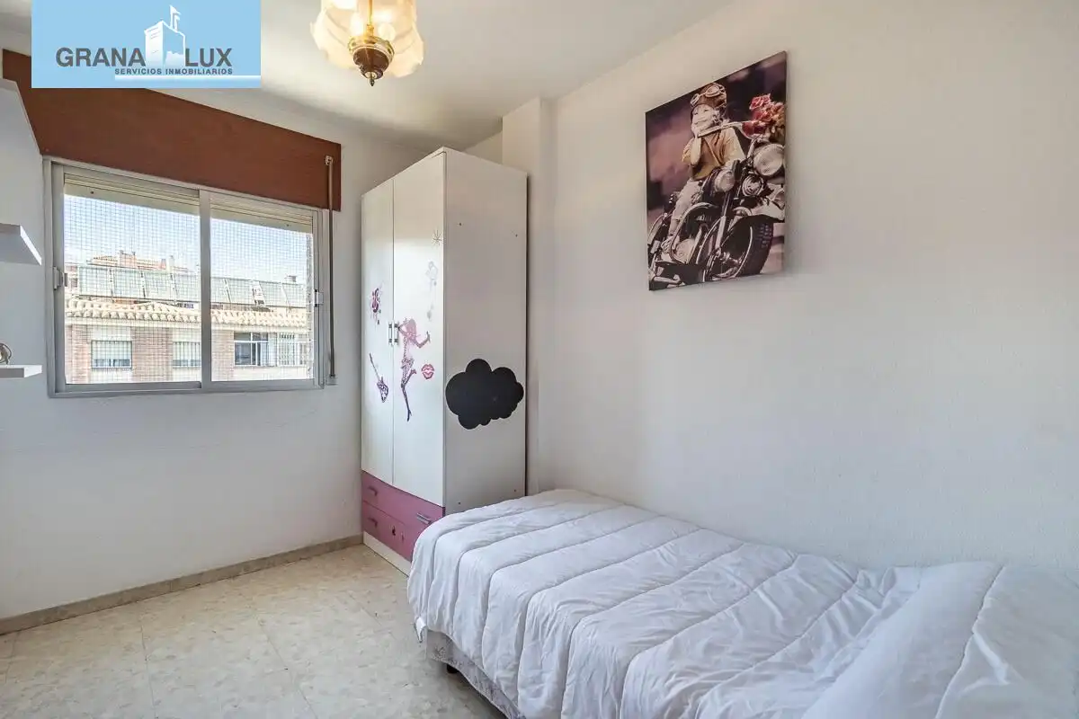 Flat with terrace for sale in Avenida de Juan Pablo II, imagen 12