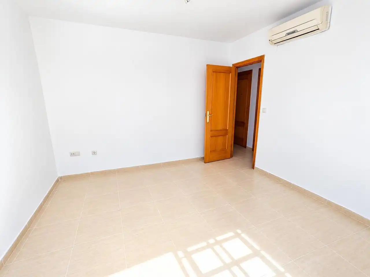 Piso con ascensor en venta en Calle Clara Campoamor, imagen 12