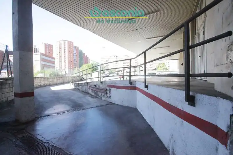 Einzelparkplatz zum Verkauf in Etorbidea Cervantes 51010, imagen 6