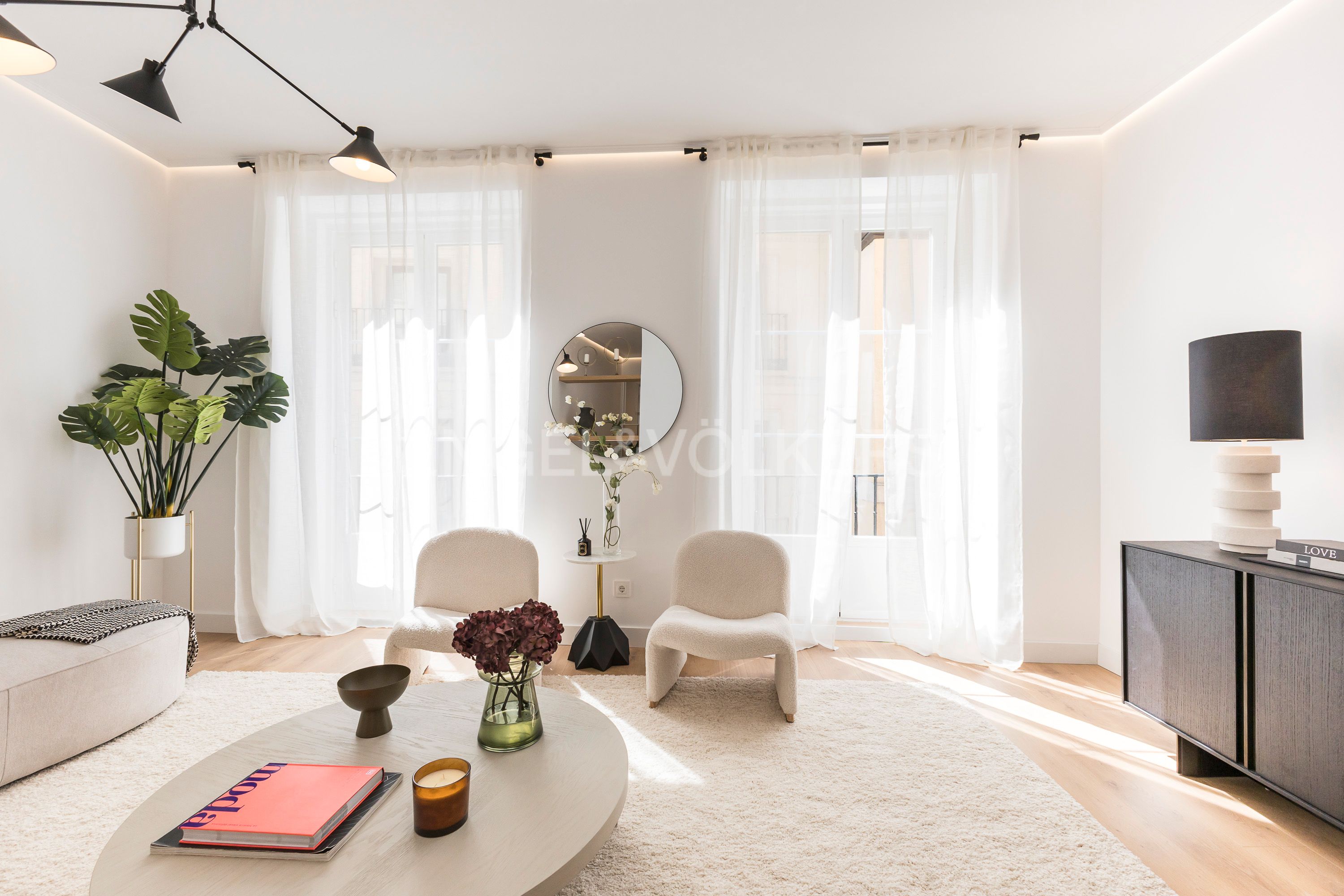 Sala d'estar de Pis en venda en  Madrid Capital amb Aire condicionat, Calefacció i Balcó