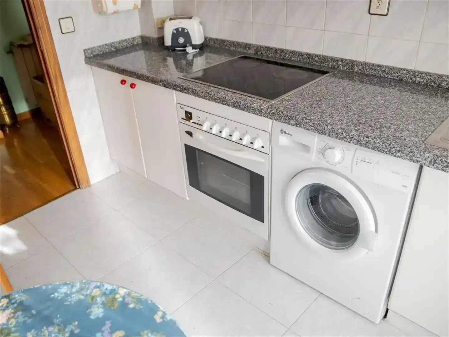 Cocina de Piso en venta en Cistierna con Parquet, Trastero y Horno