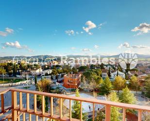 Vista exterior de Àtic en venda en Igualada amb Aire condicionat, Calefacció i Terrassa