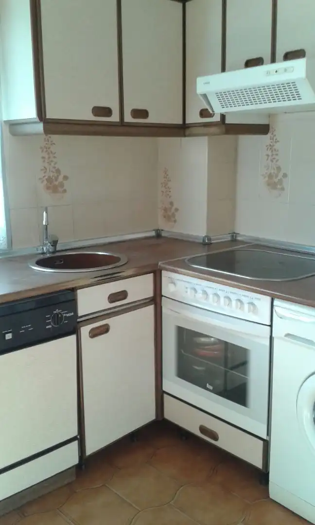 Kitchen of Flat for rent in Zaragoza  with Heating, Furnished and Oven