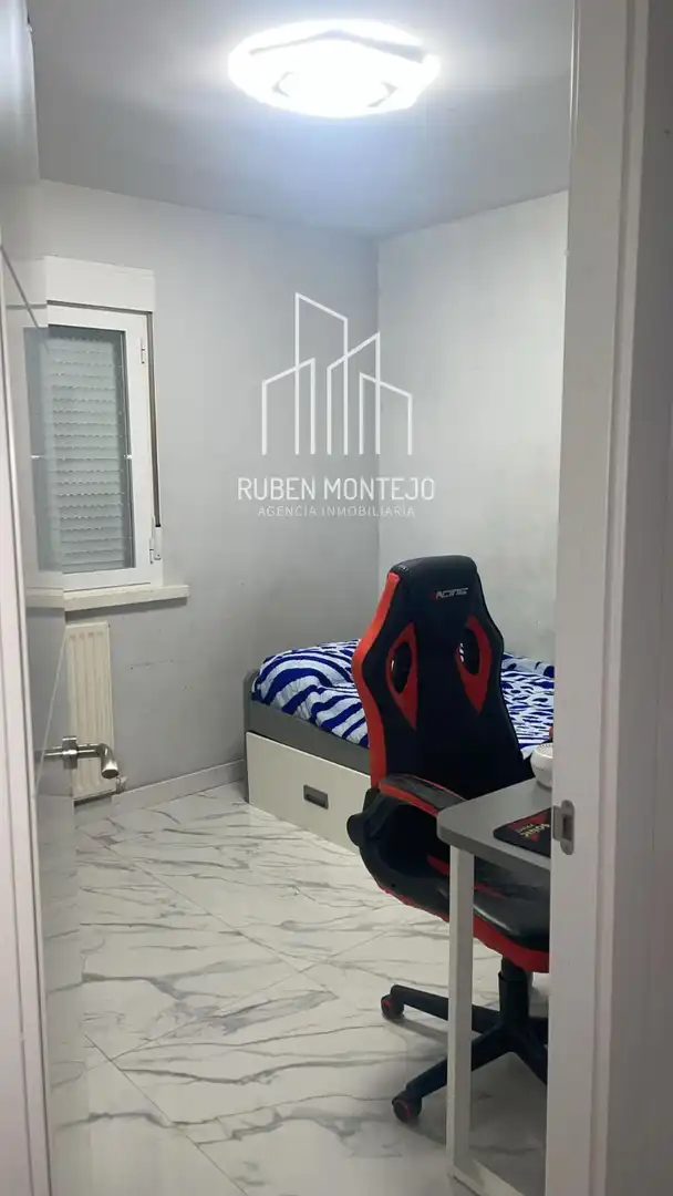 Piso en venta en Terradillos con Calefacción, Terraza y Amueblado