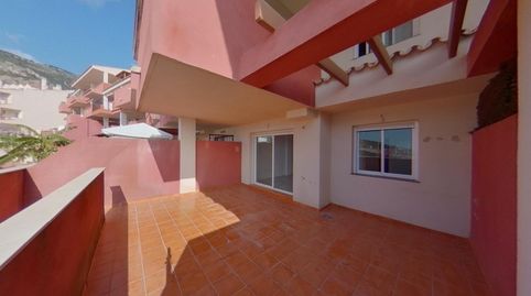 Benalmádena  Piso, 2 Dormitorios, Terraza y Patio, Garaje
