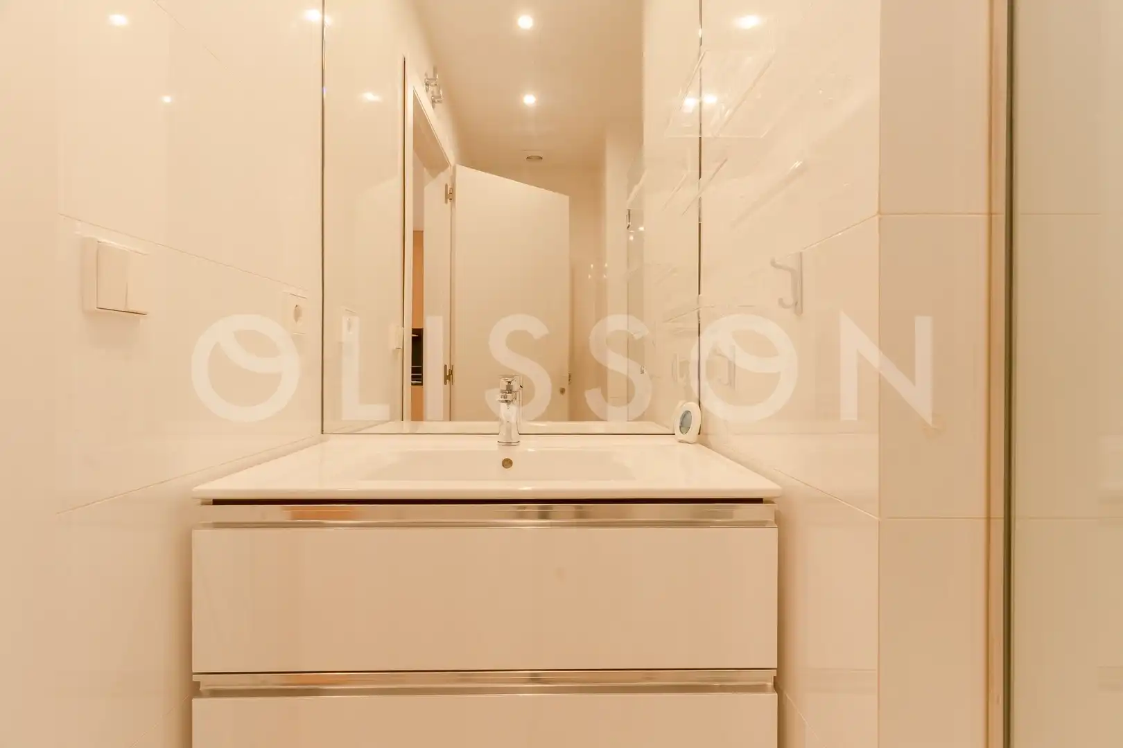 Bathroom of Flat for sale in Madrid  with Air Conditioner, Heating and Furnished