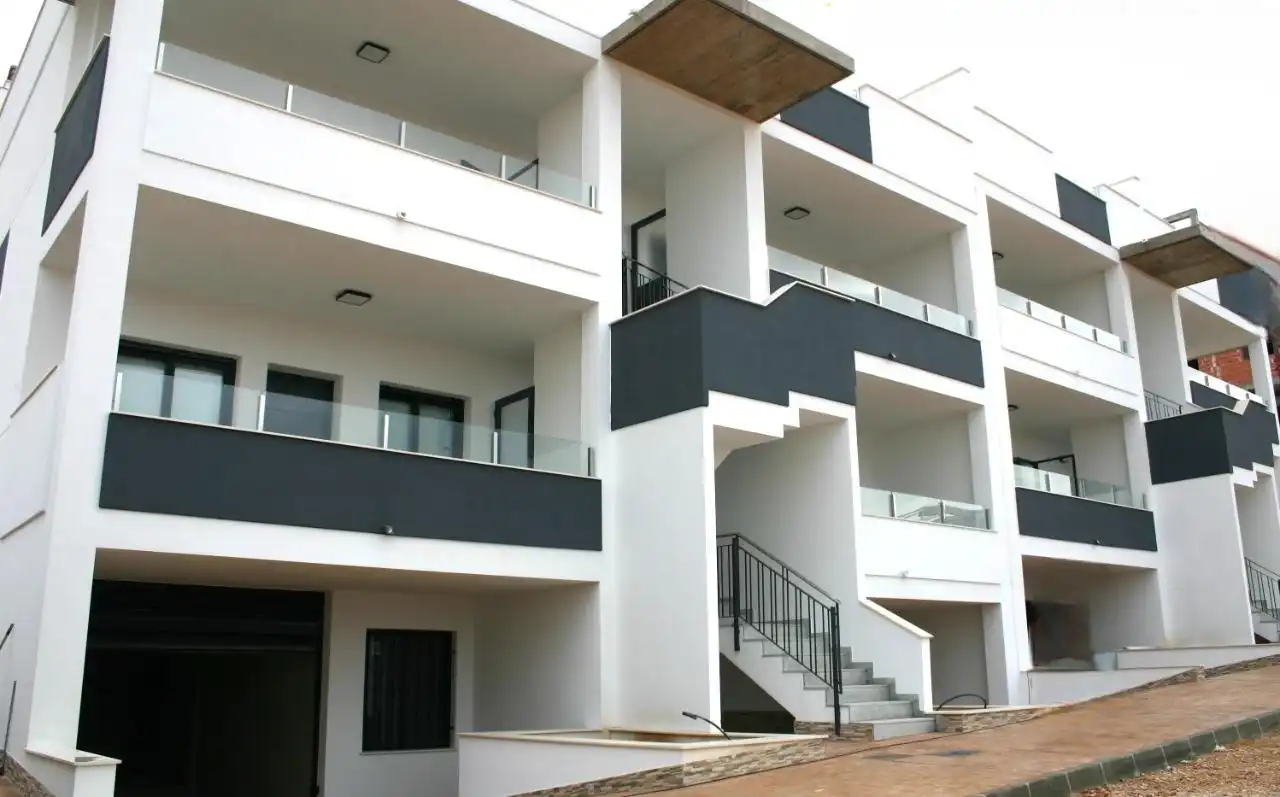 Apartamento con ascensor en venta en Carrer del Lago de Sanabria, imagen 17
