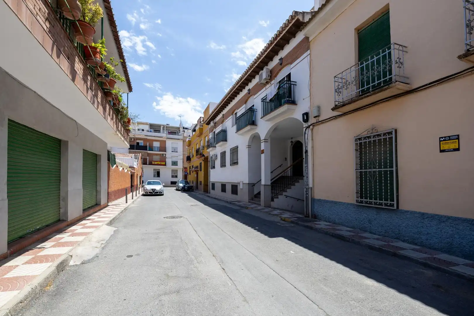 Vista exterior de Piso en venta en Churriana de la Vega con Aire acondicionado, Calefacción y Balcón