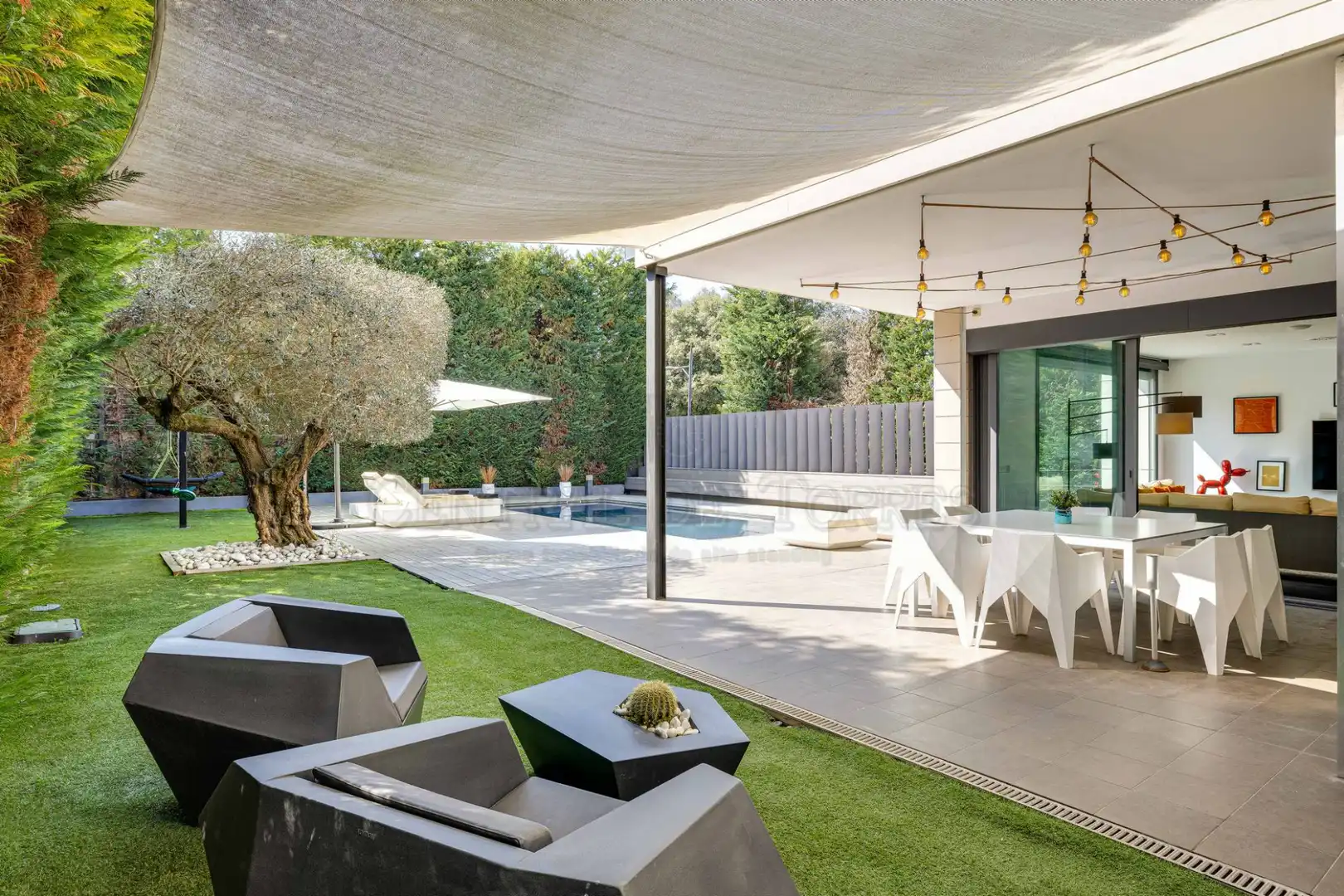 Terrassa de Casa o xalet en venda en Sant Cugat del Vallès amb Aire condicionat, Calefacció i Jardí privat