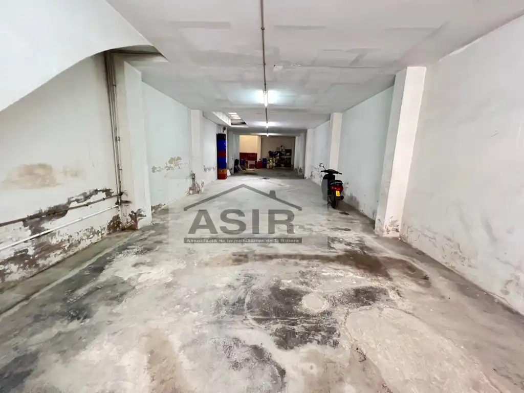 Local comercial en venda a Casc Urbà, imagen 3