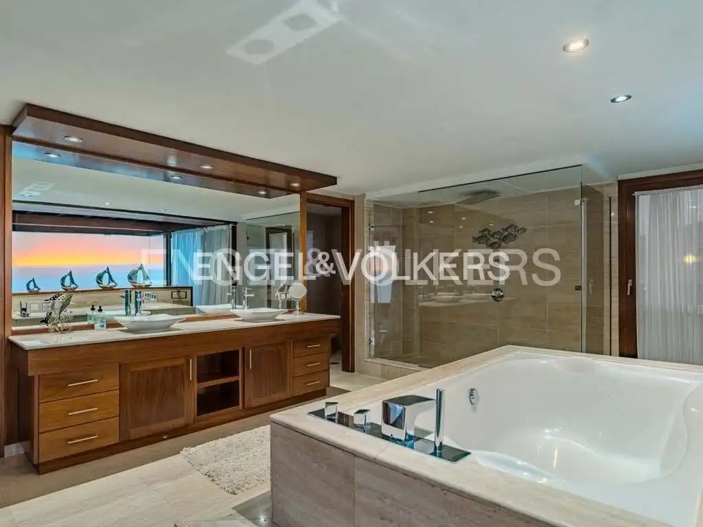 Houses for sale in Acantilados de Los Gigantes
