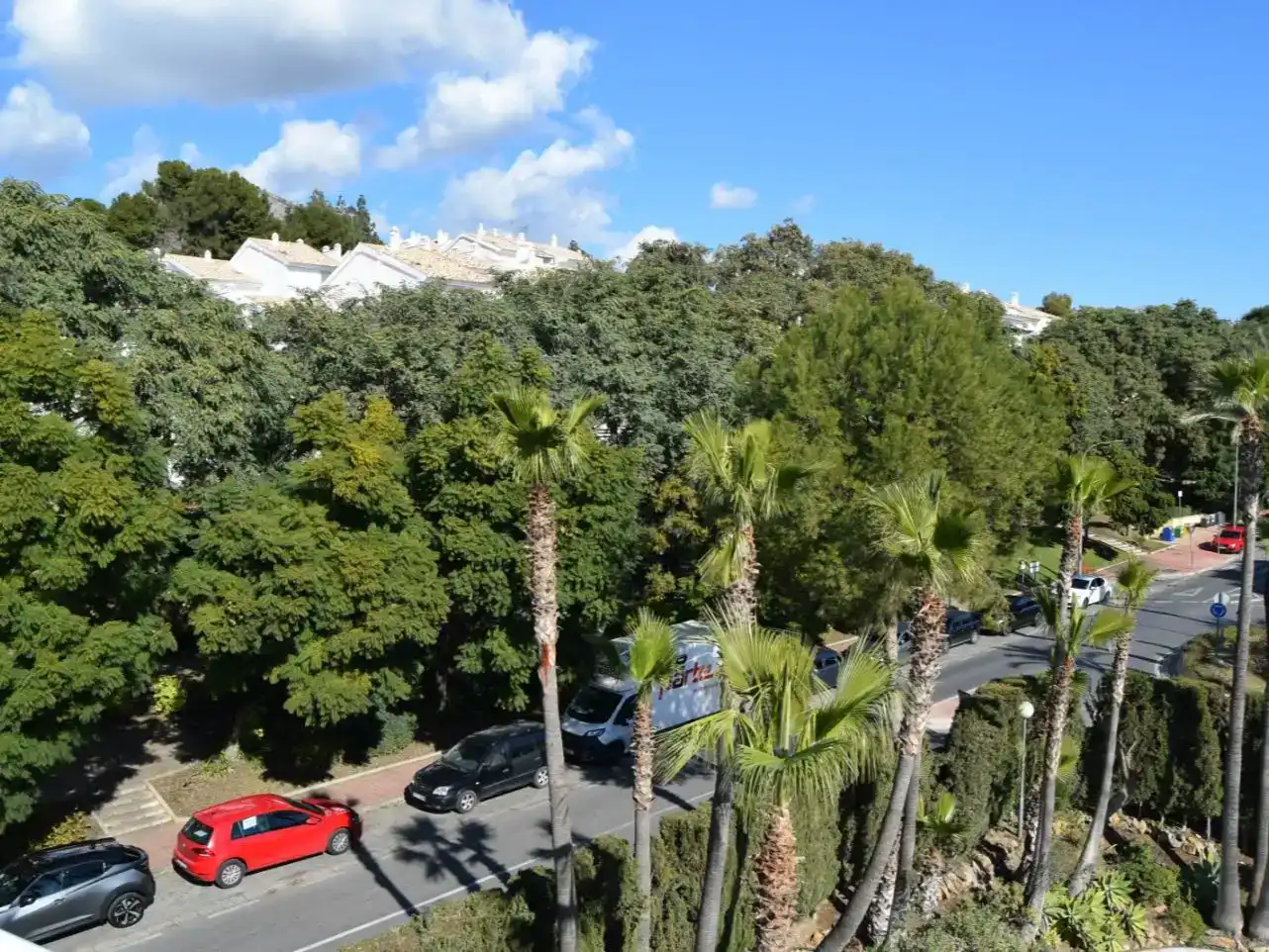 Außenansicht von Wohnung zur Miete in Benalmádena mit Klimaanlage und Schwimmbad