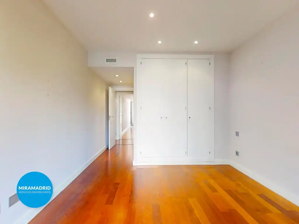 Planta baja en venta en Paracuellos de Jarama con Aire acondicionado, Terraza y Piscina comunitaria