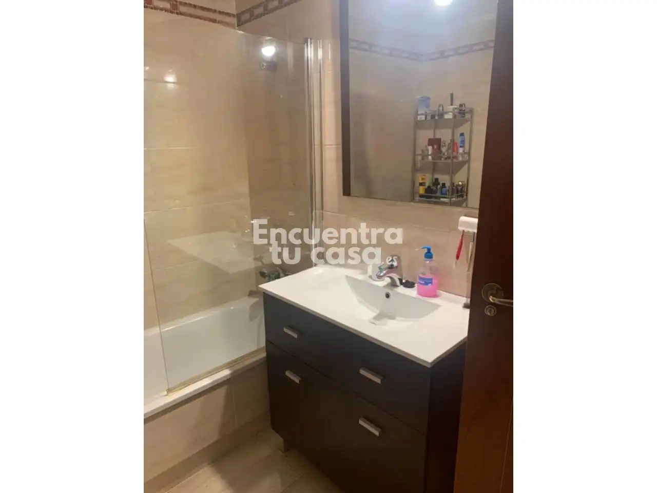 Baño de Piso en venta en Moriscos con Calefacción, Parquet y Terraza