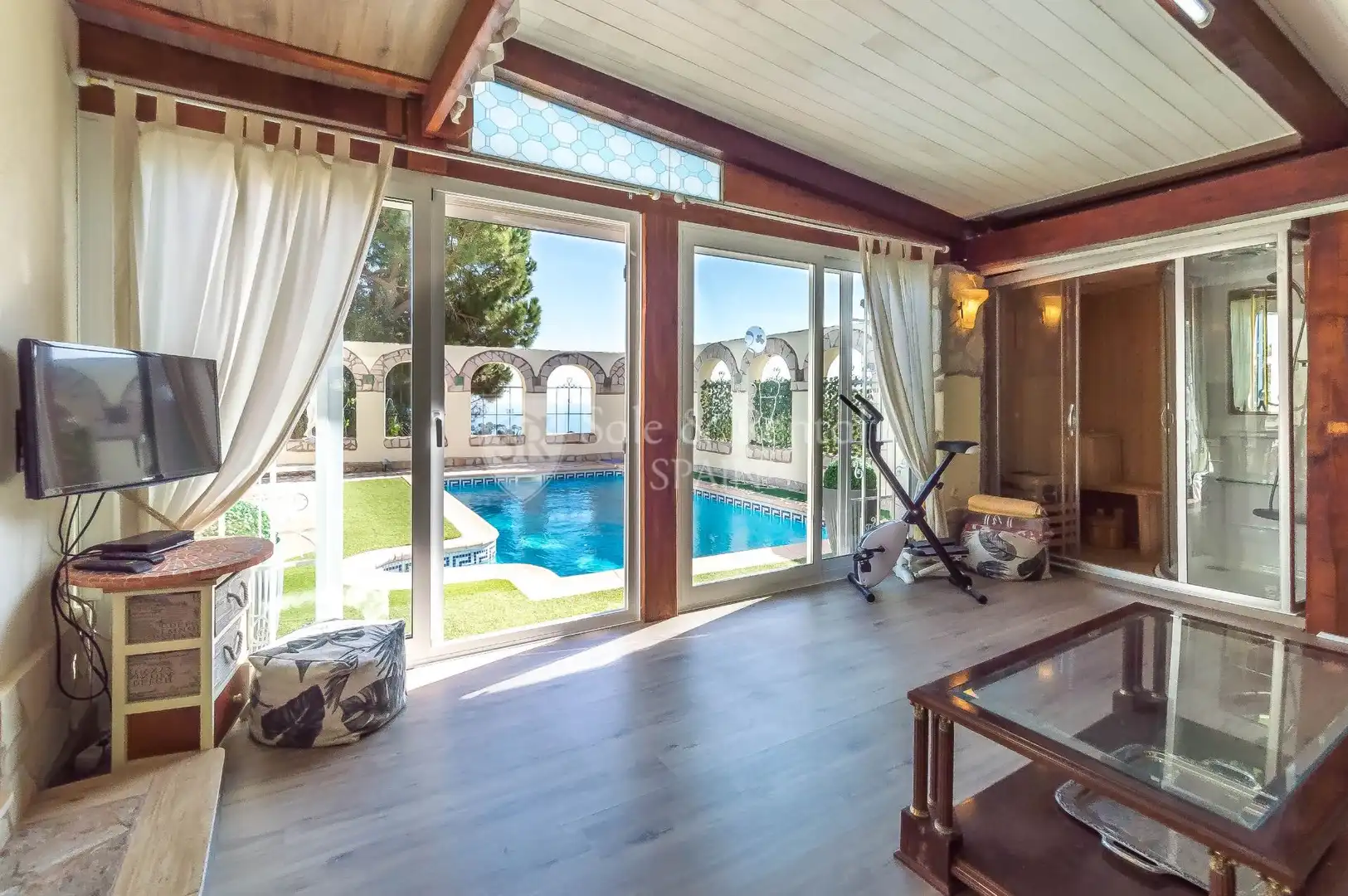 Garden of Houses for sale in Lloret de Mar  with Air Conditioner, Heating and Private garden
