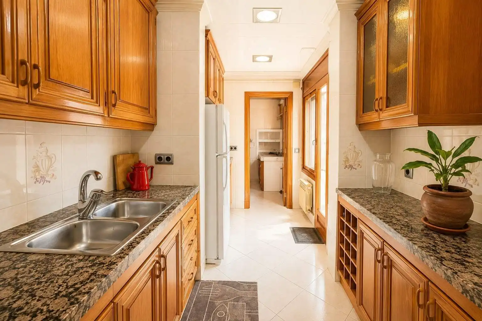 Cuina de Casa o xalet en venda en Badalona amb Aire condicionat, Calefacció i Jardí privat