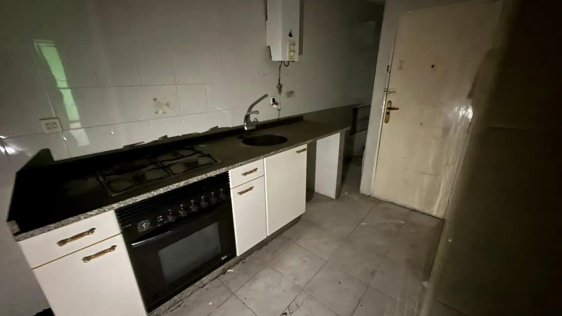 Cocina de Edificio en venta en Navia