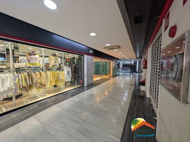 Local commercial à vendre à Centre