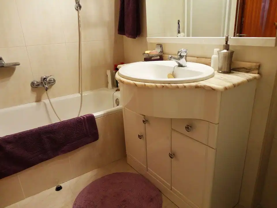 Baño de Piso en venta en Salas de los Infantes con Calefacción, Terraza y Amueblado